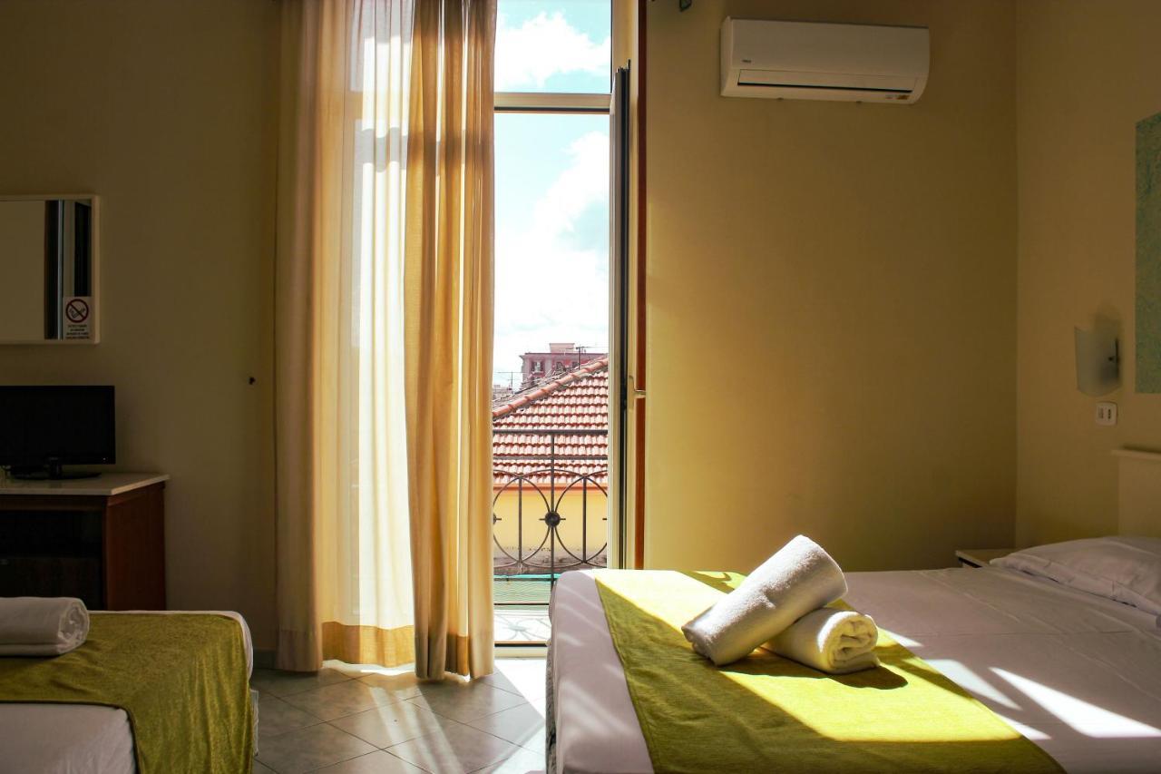 Hotel Garden Napoli Esterno foto