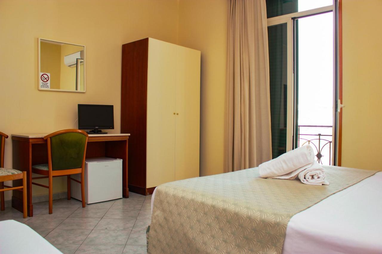 Hotel Garden Napoli Esterno foto